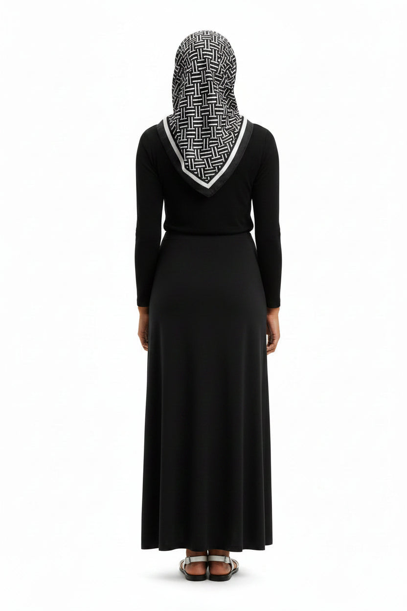 Women's Solid Color Knit Maxi Skirt (Black)